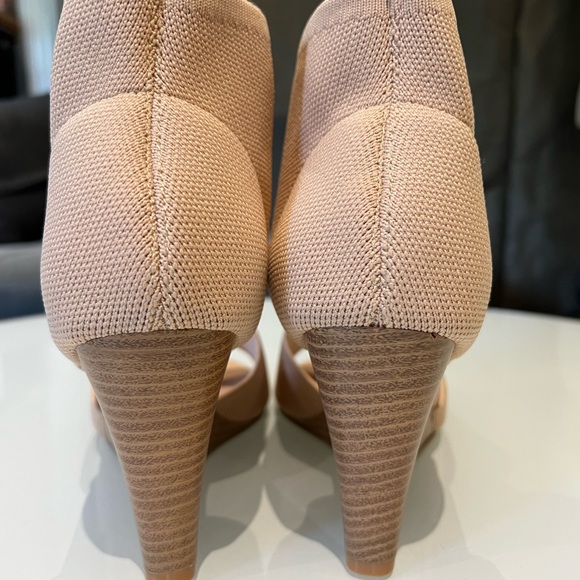 Wedge sandals Newbella size 7.5 - Picture 9 of 11